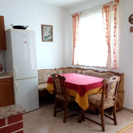 Mara Apartment